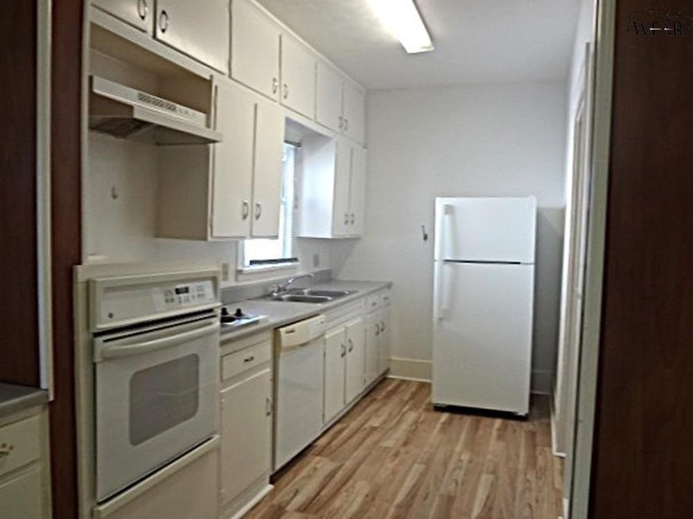 2902 Avenue L - Photo 5 of 15