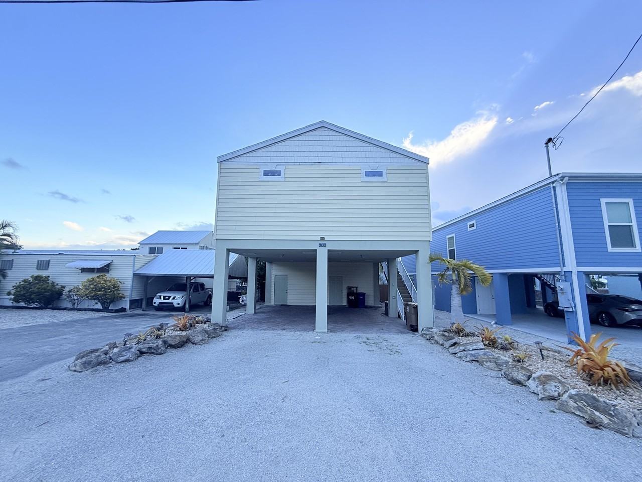 903 Tropical Ln - Photo 4 of 46