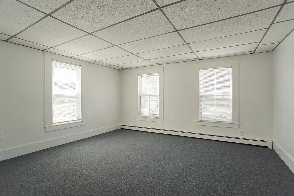 20 Rochester St - Photo 3 of 9