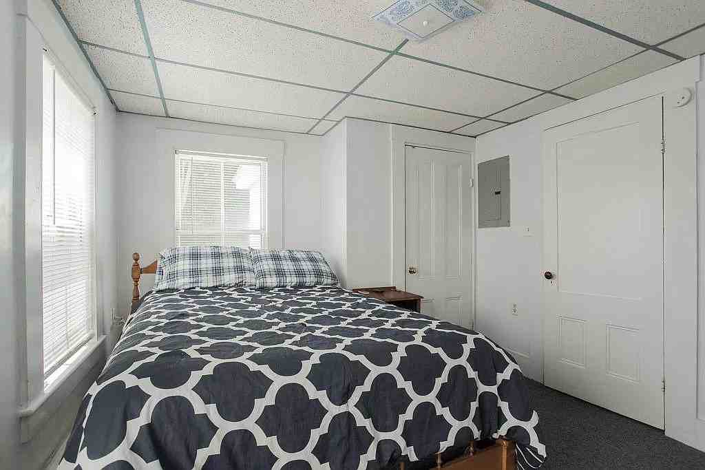 20 Rochester St - Photo 5 of 9