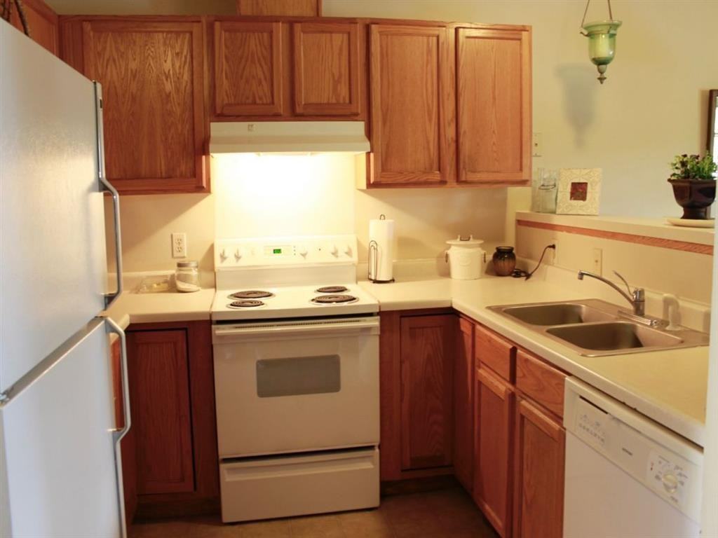 Brickstone Townhomes - Photo 4 of 14