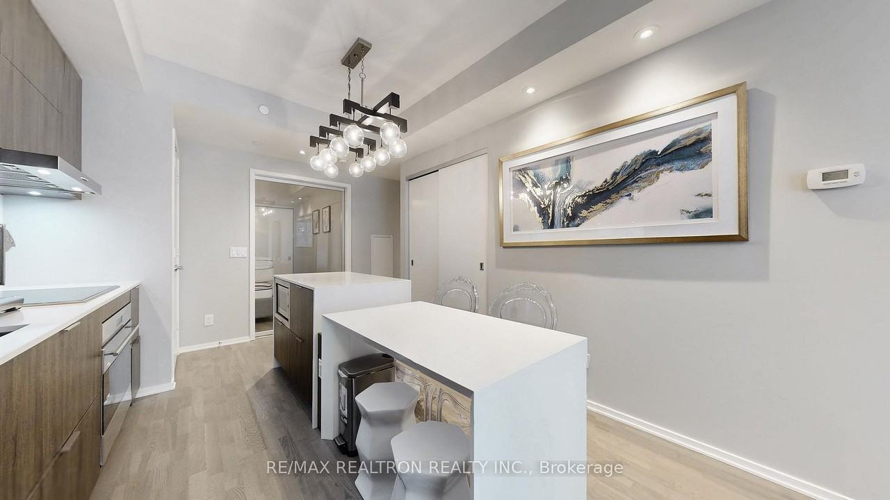 1 Bloor Street East - Photo 2 of 13