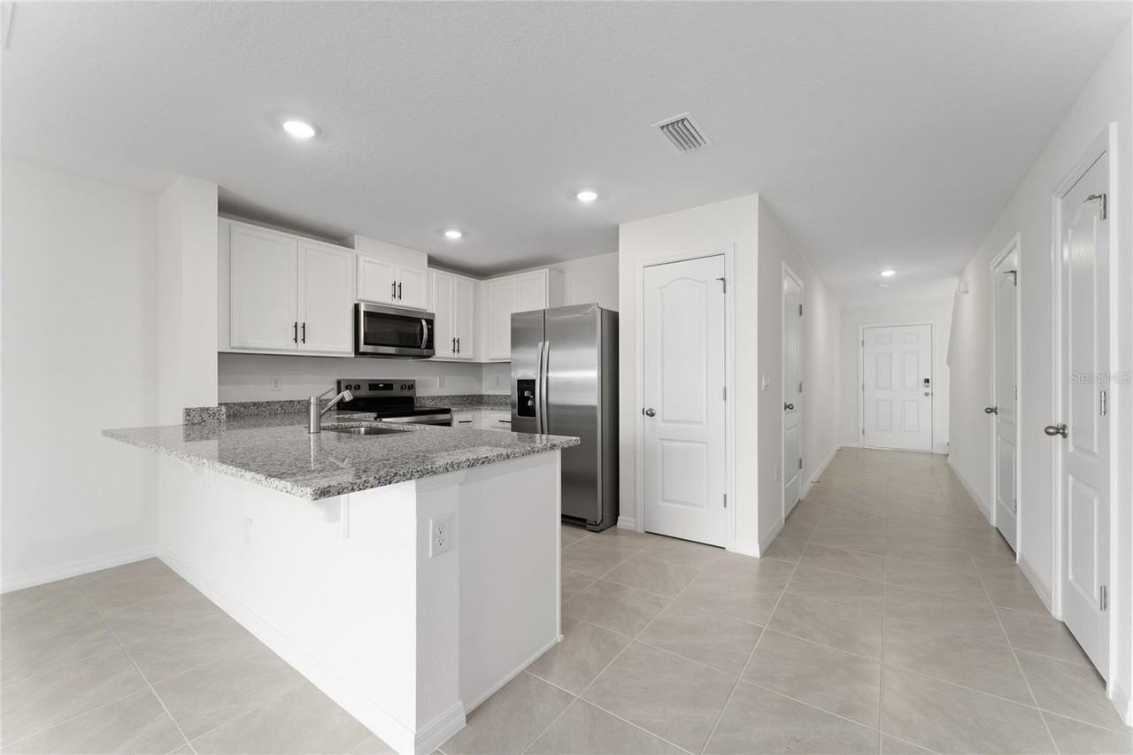 6594 Leo Ln - Photo 5 of 45