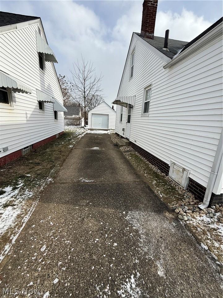 1216 Homewood Ave Sw - Photo 4 of 13