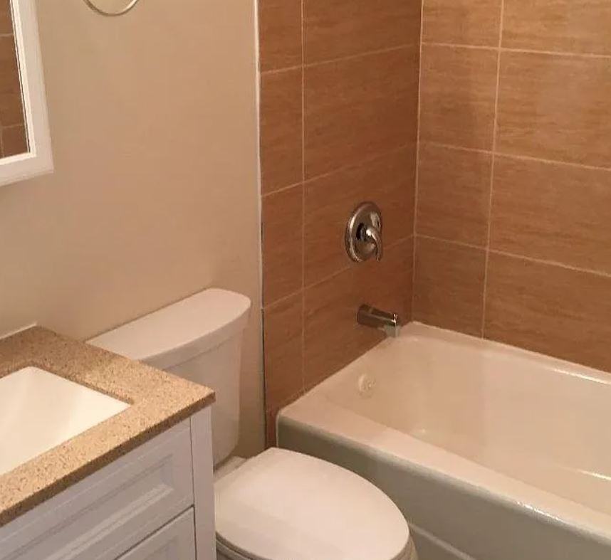 N Lincoln Ave & W Wrightwood Ave - Photo 7 of 8