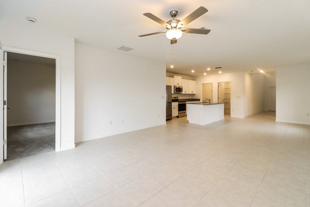 17839 Cloudless Bliss Dr - Photo 5 of 20