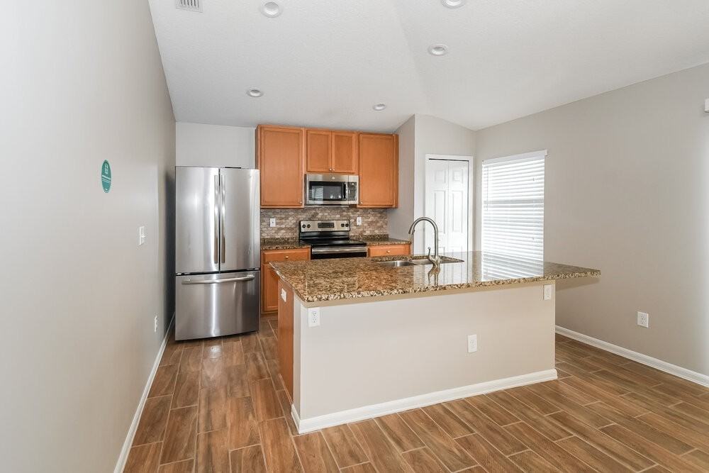 11751 Pleasant Creek Dr - Photo 7 of 16