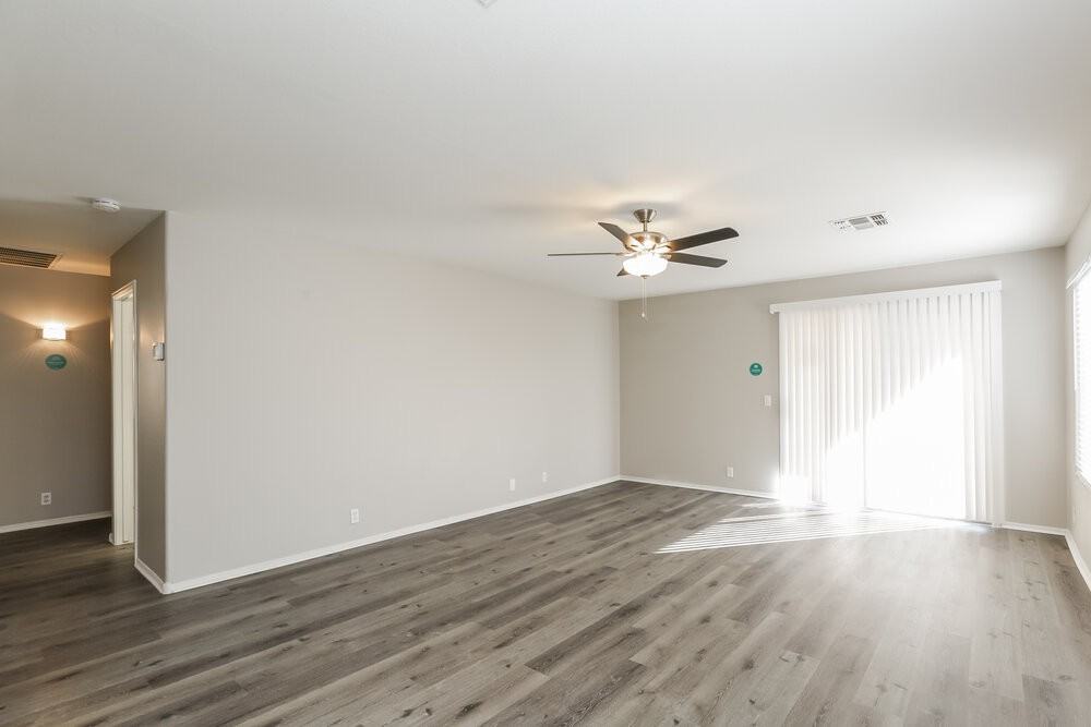 9323 W Ironwood Dr - Photo 3 of 16