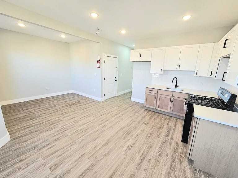 101 Fabyan Place #2,3 - Photo 2 of 12