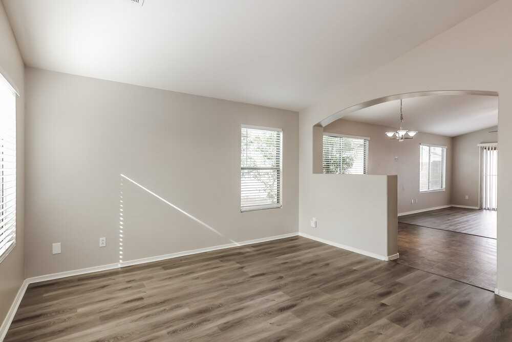 14756 W Maui Ln - Photo 3 of 19