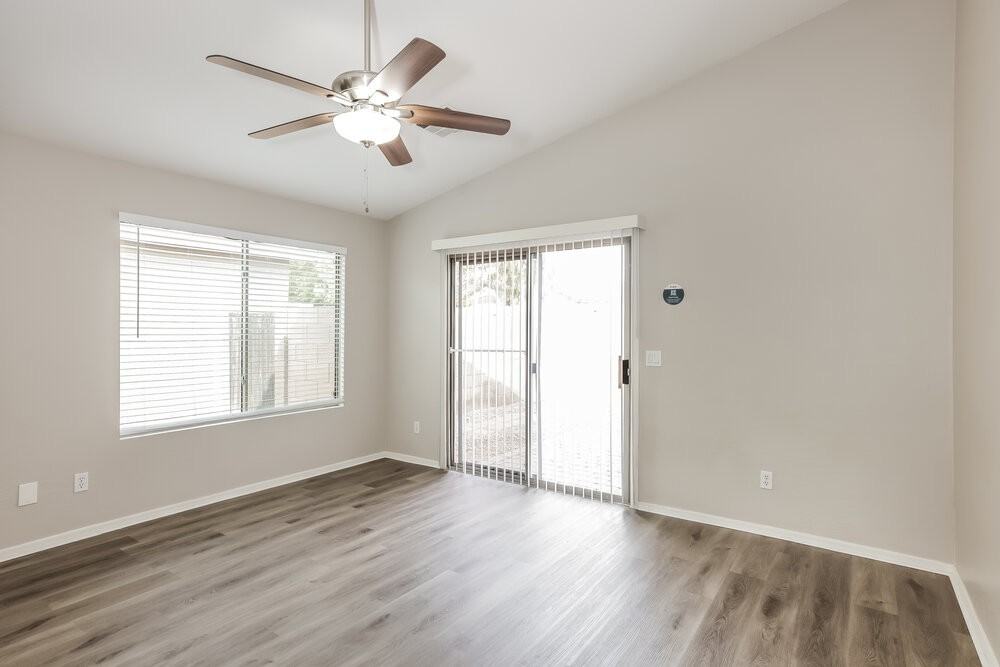 14756 W Maui Ln - Photo 6 of 19