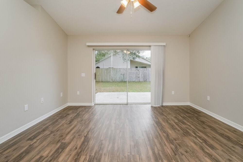 506 Sunset Beach Ct - Photo 4 of 19