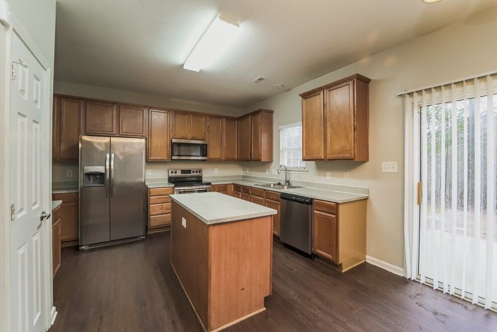 10437 Gold Pan Rd - Photo 7 of 17