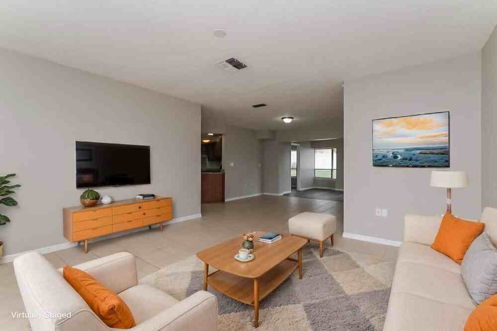 11171 Heathwood Ave - Photo 4 of 19