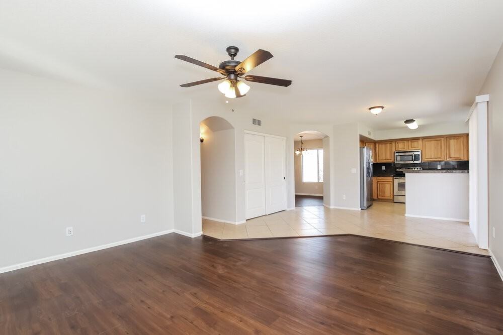 2501 W Oberlin Way - Photo 3 of 14