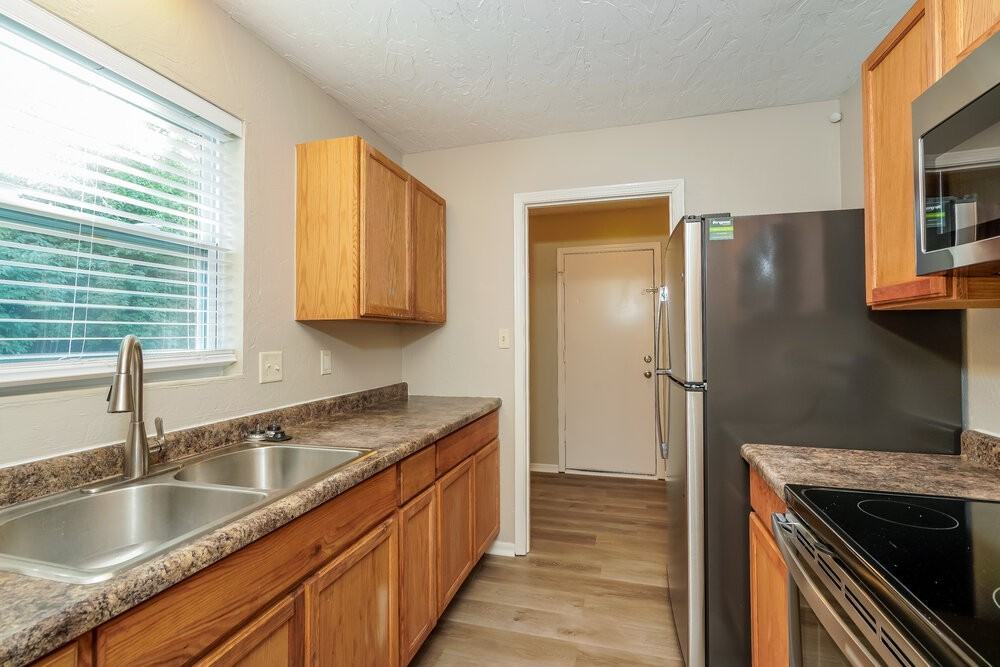 1150 Mopac Ct - Photo 7 of 16