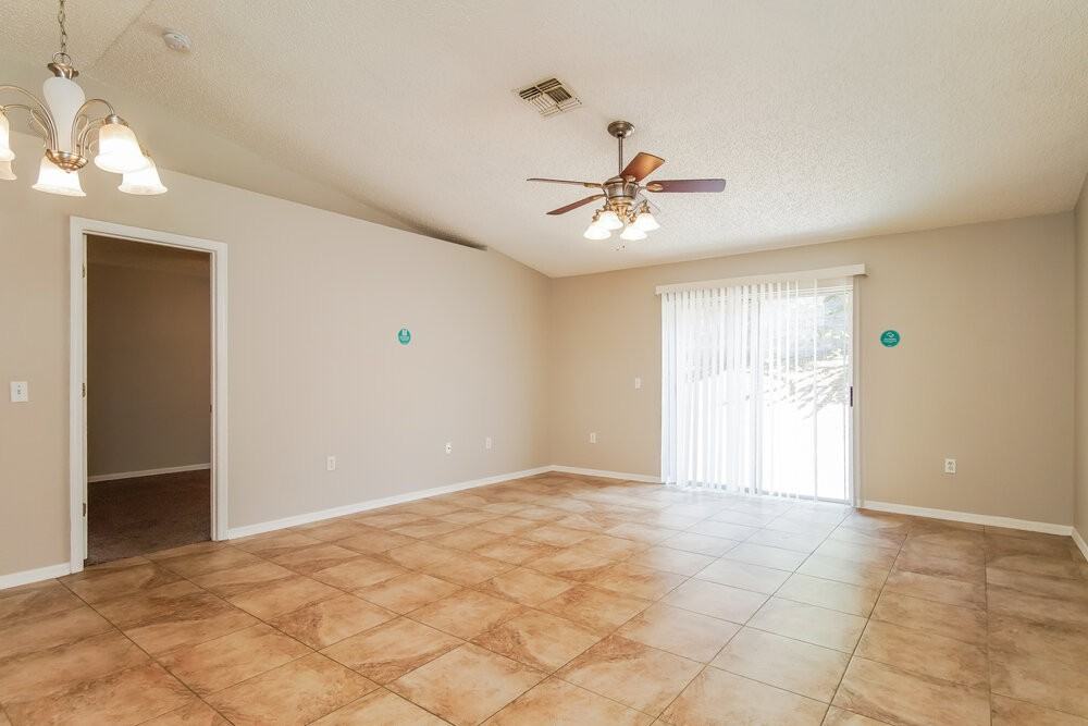 1479 Muir Cir - Photo 4 of 19