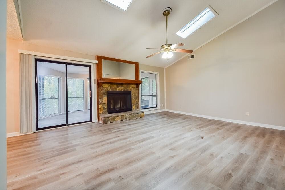 4902 N Redan Cir - Photo 4 of 19