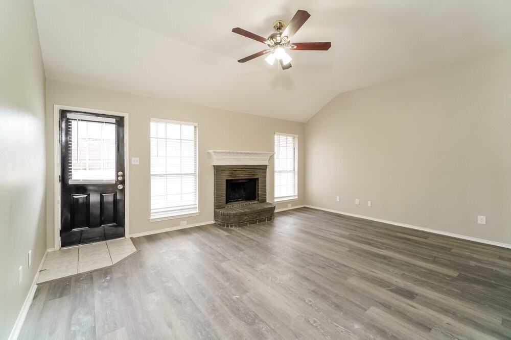 100 Sandlewood Ln - Photo 5 of 16