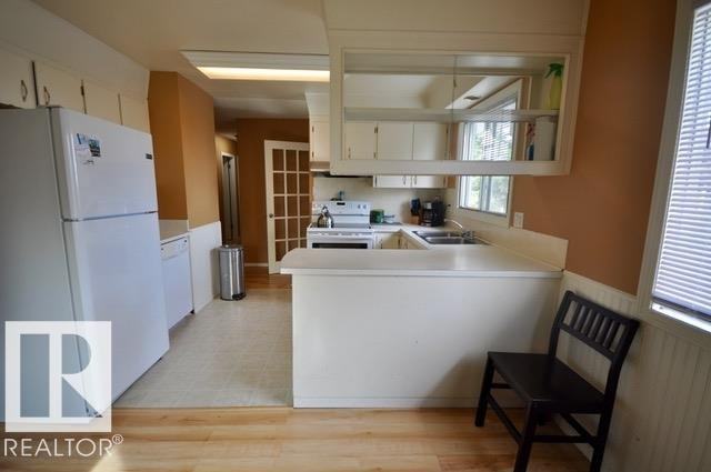 5503 106 Street - Photo 6 of 13