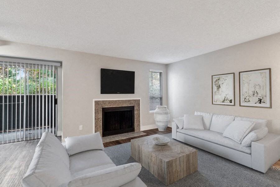 Sunset Three Twenty - Photo 4 of 27