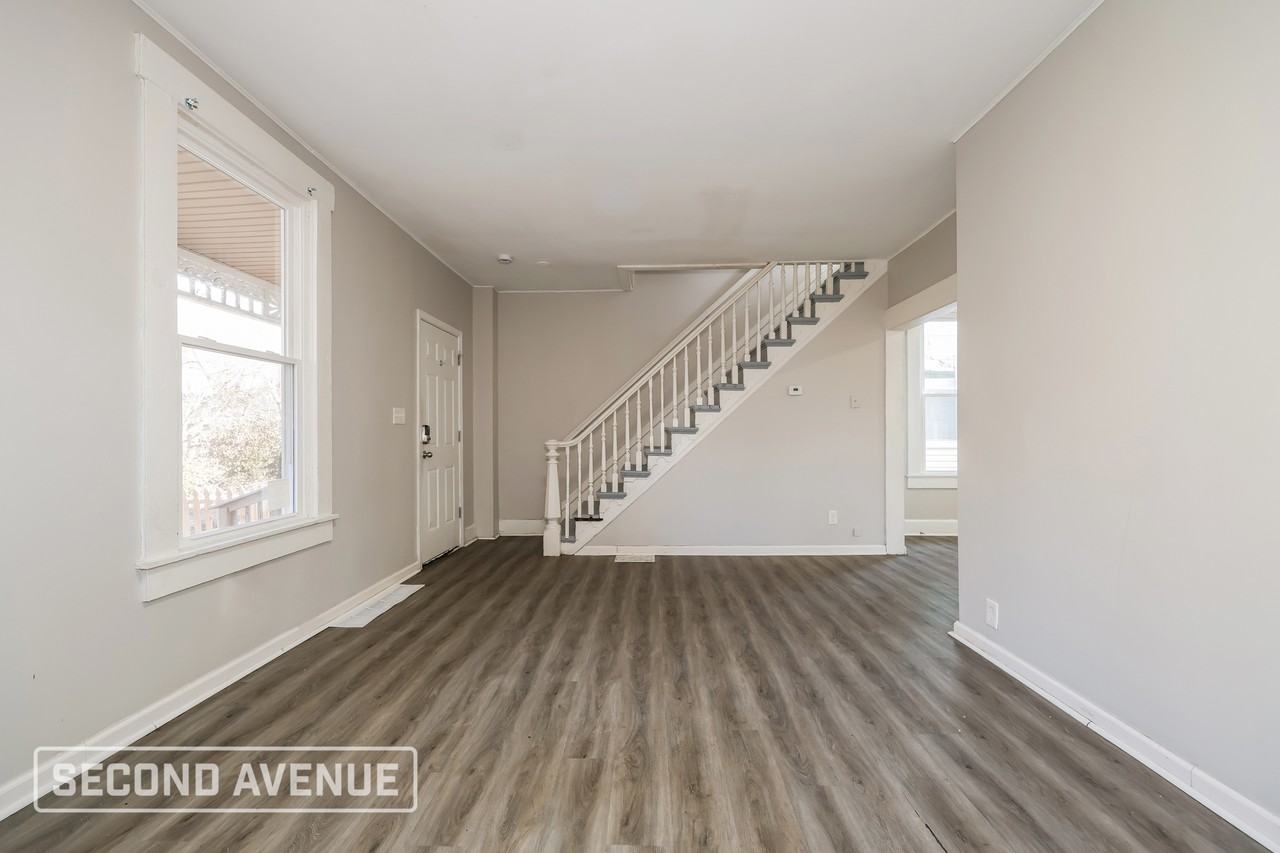 4833 Greenwood Ter - Photo 4 of 28