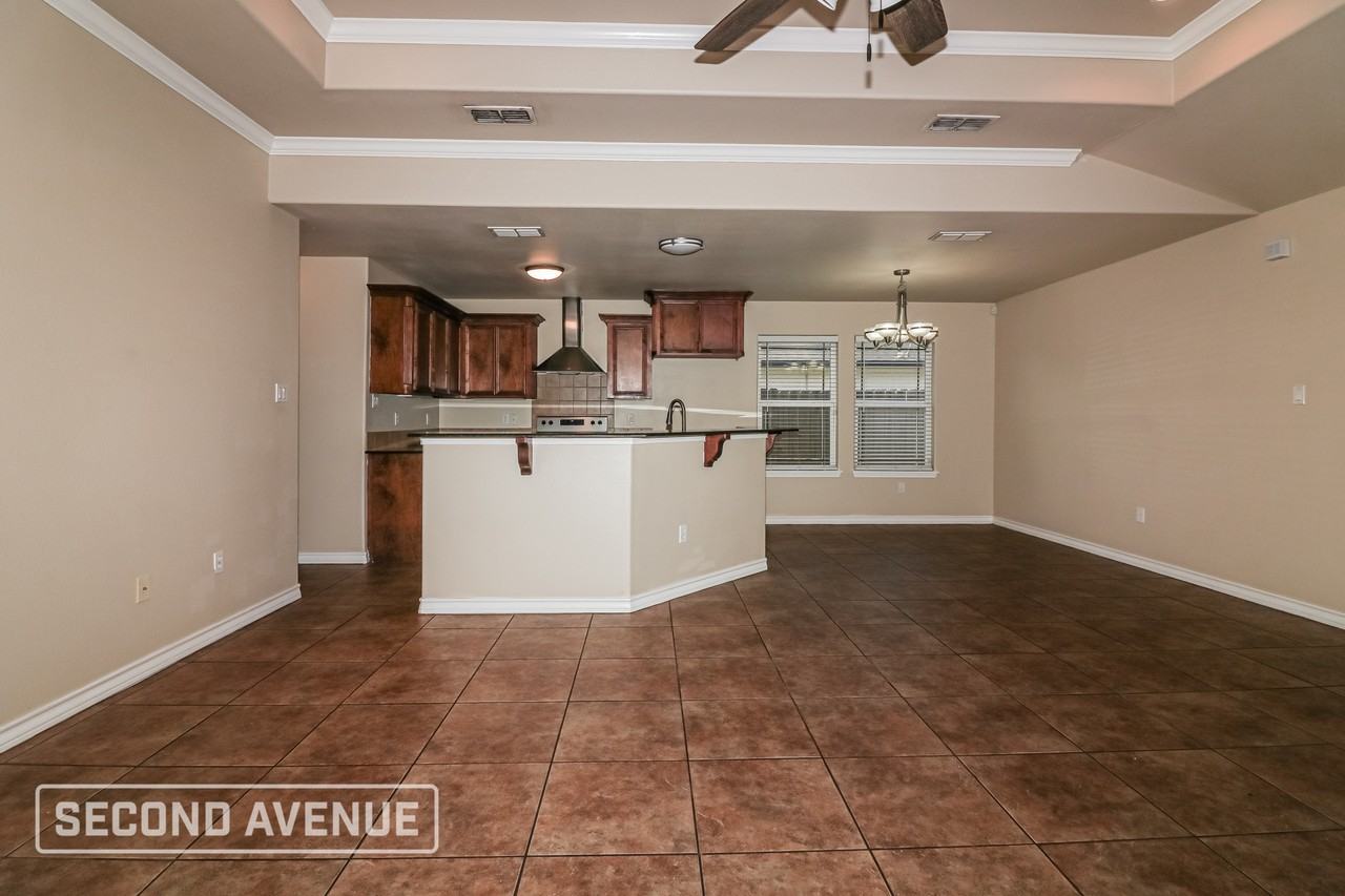 6701 Newman - Photo 6 of 28