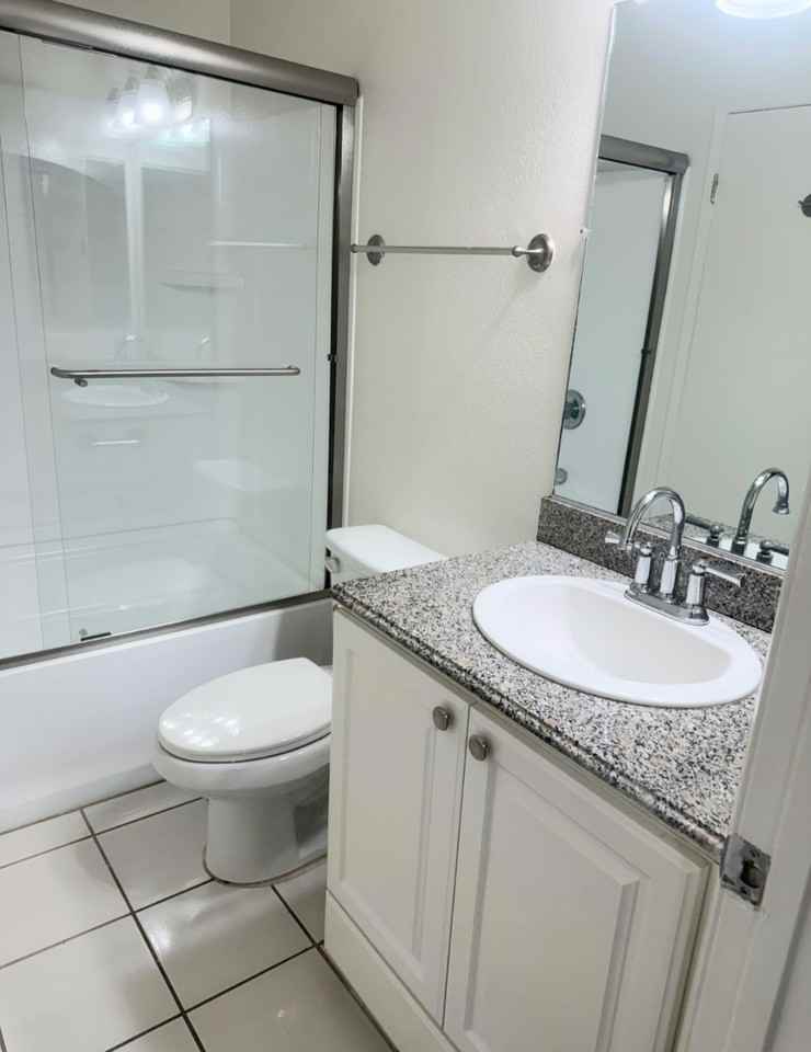 868 South Kingsley Drive - Photo 6 of 10