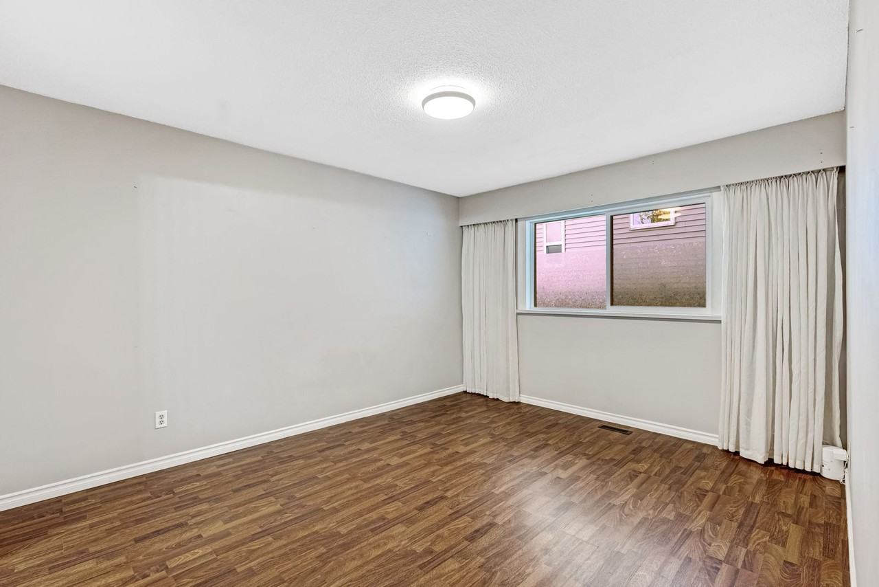 19438 Hammond Road - Photo 6 of 22