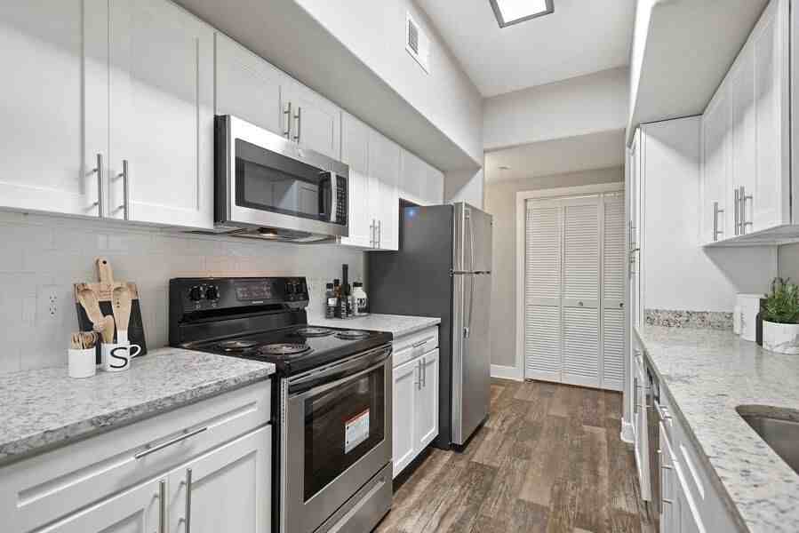 Park West - Photo 7 of 30