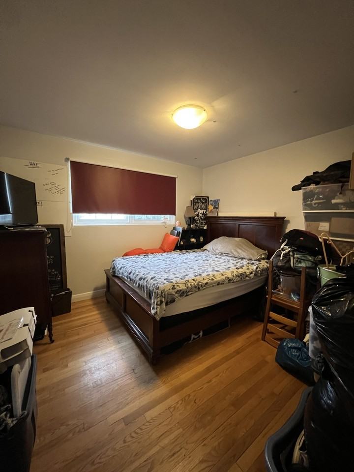 49 Meadowlands Drive West - 1 - Photo 4 of 7