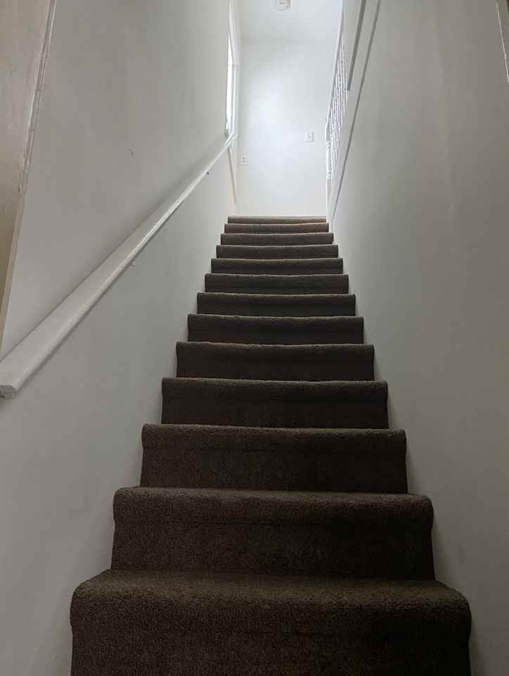 Picton St W & Bay St N #2 - Photo 7 of 9