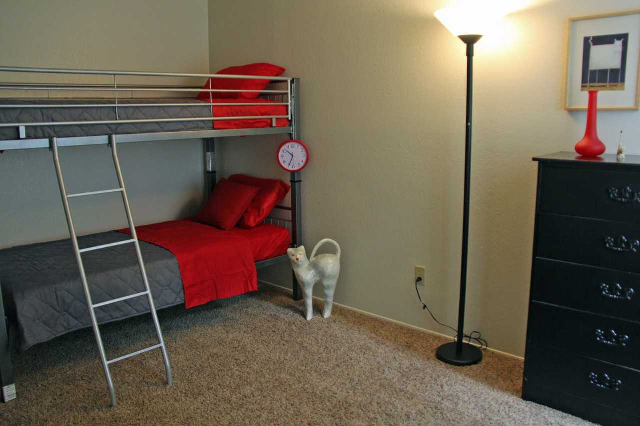 PARKWOOD APARTMENTS - Photo 4 of 41