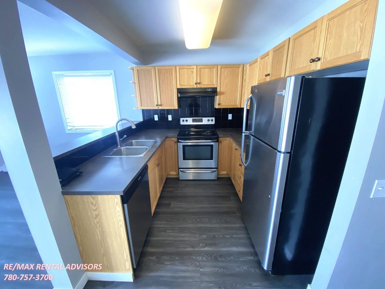 230 Edwards Dr Sw - Photo 3 of 24