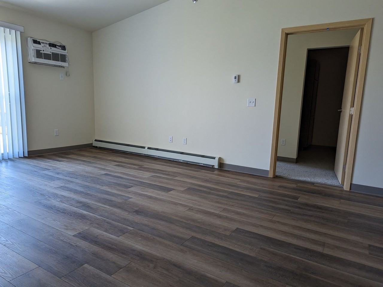 Rail10 Apartments - Photo 7 of 38