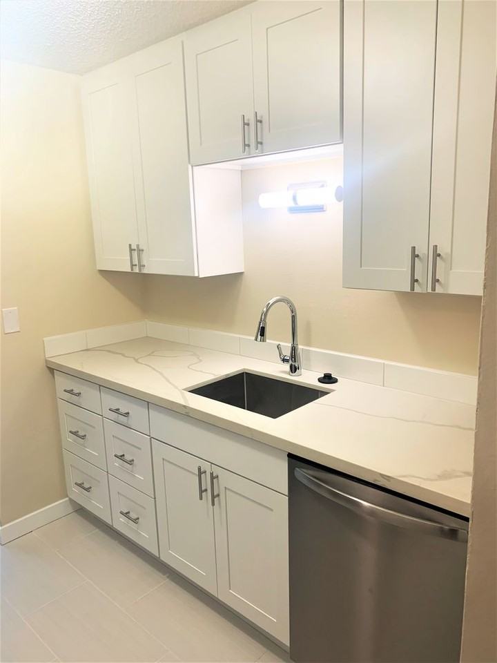 Gilmanor Apartments | A Premier Magnolia Community - Photo 2 of 50