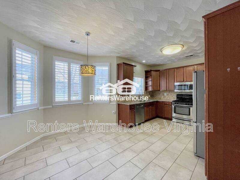 1921 Spain Ln - Photo 7 of 41