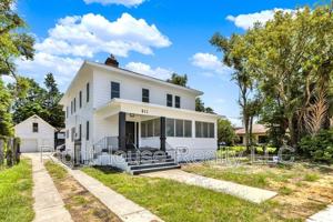 featured image of 611 S Grove St #2