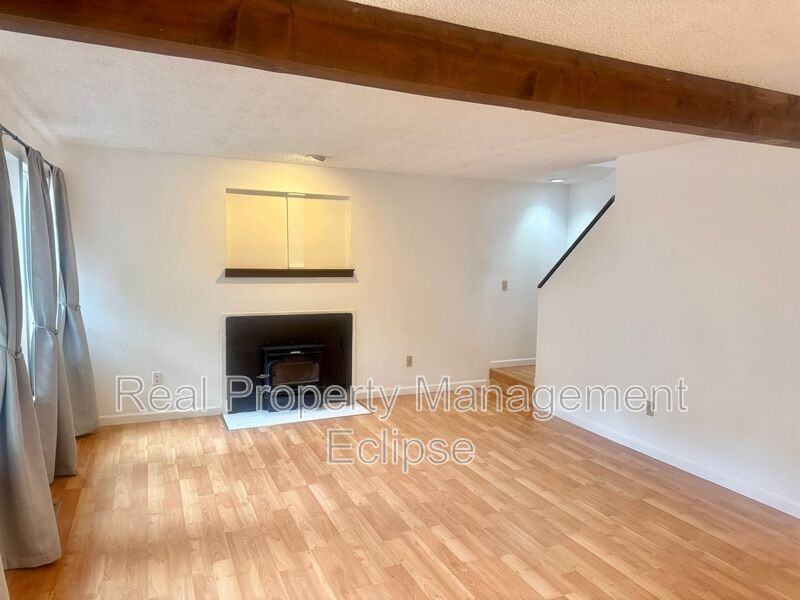 19659 20th Ave Ne - Photo 4 of 18