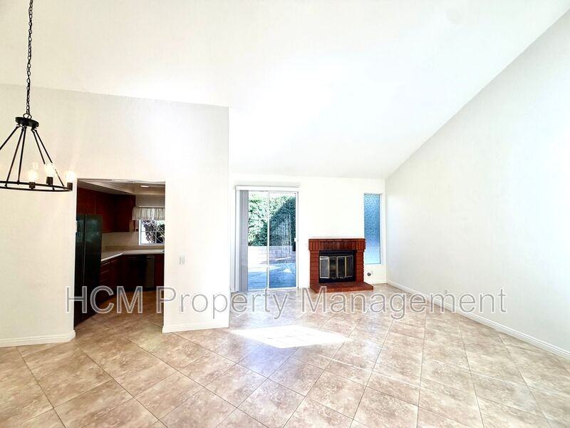 59 Bridgeport - Photo 4 of 20