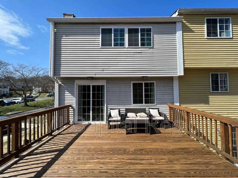 10201 Millstream Dr - Photo 5 of 24