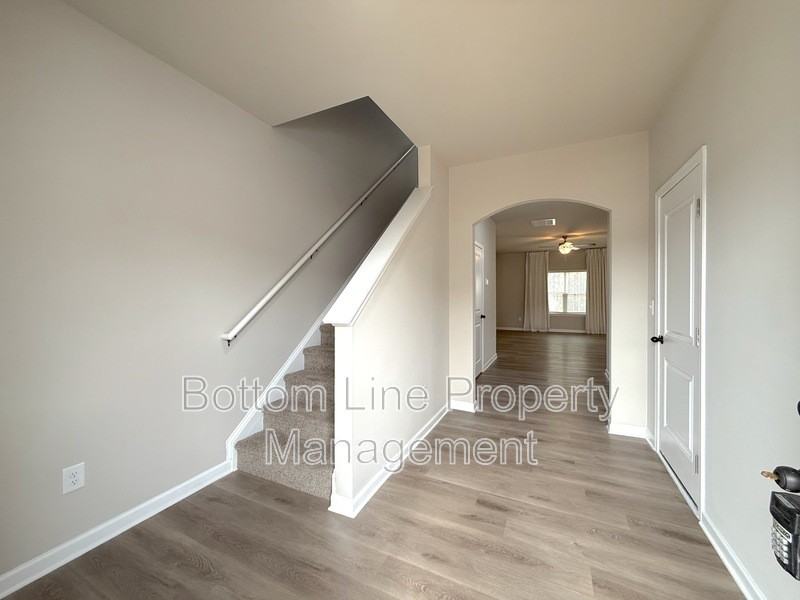 8128 Stonemere Ln - Photo 3 of 24