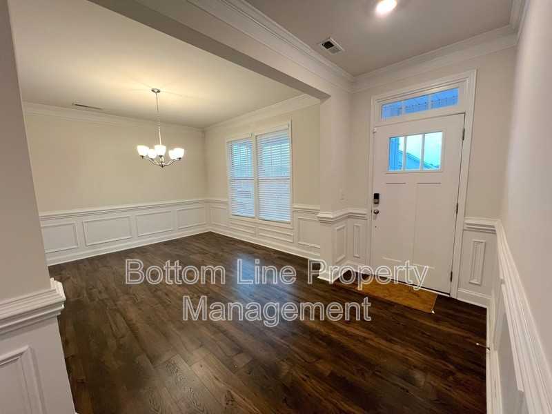 145 Championship Dr - Photo 2 of 33