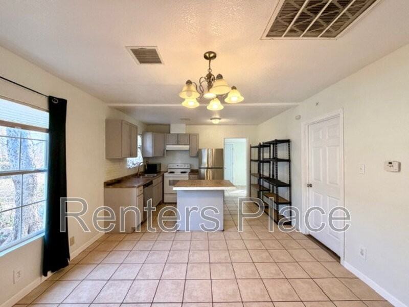 1231 N Boston Pl - Photo 6 of 17