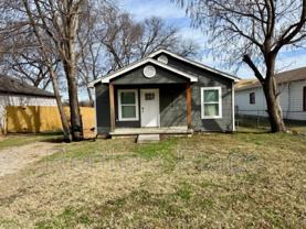 2429 N Rockford Ave - Photo 1 of 1