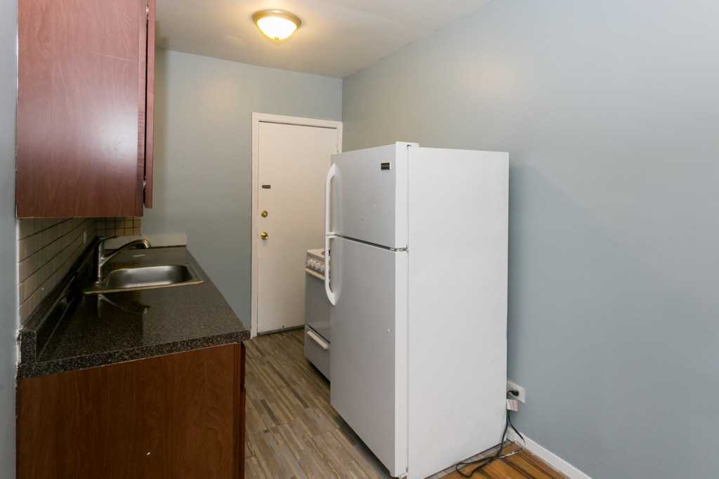 4515 N Malden St #3C - Photo 3 of 18