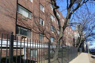 1040 W Hollywood Ave #205 - Photo 1 of 1