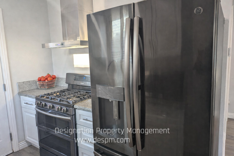 4917 Templeton St - Photo 3 of 16