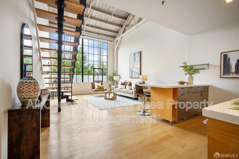 1018 4th Ave #120 - Photo 3 of 24