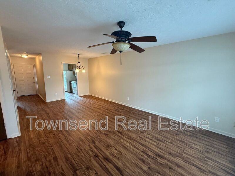 2752 Helaman Ct #3 - Photo 4 of 14